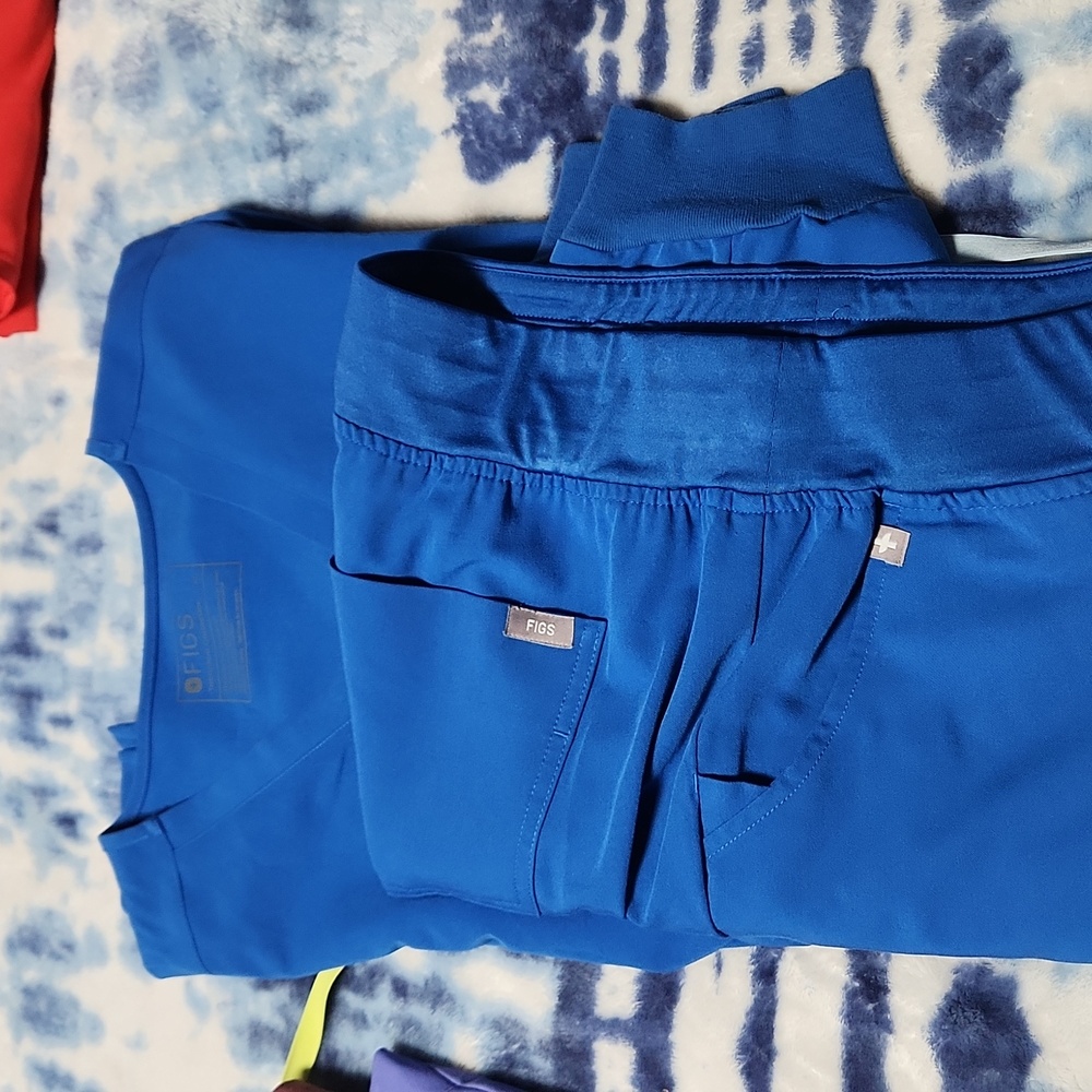 Figs uniform set